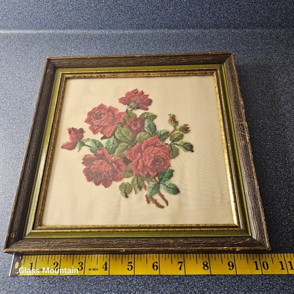 SOLD - Vintage Needlepoint Floral Roses 10X10 Framed Hanging Wall Artwork - Picture 7 of 8
